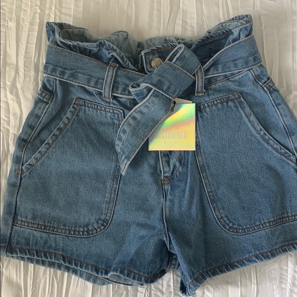 Missguided Cute Shorts - Picture 1 of 3